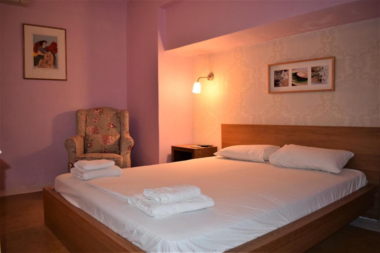 Elafonisos Elaion Hotel Екстериор снимка