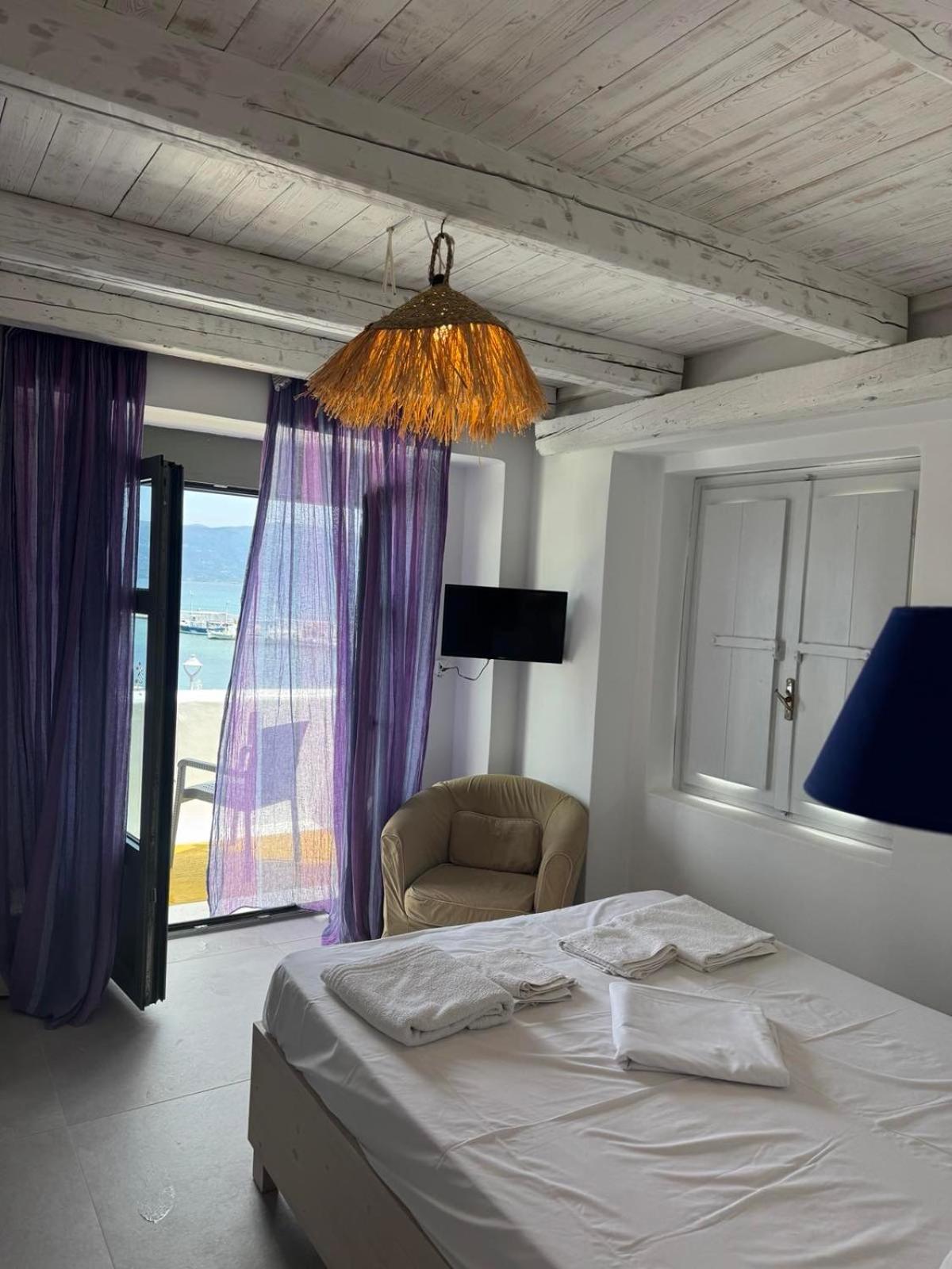 Elafonisos Elaion Hotel Екстериор снимка