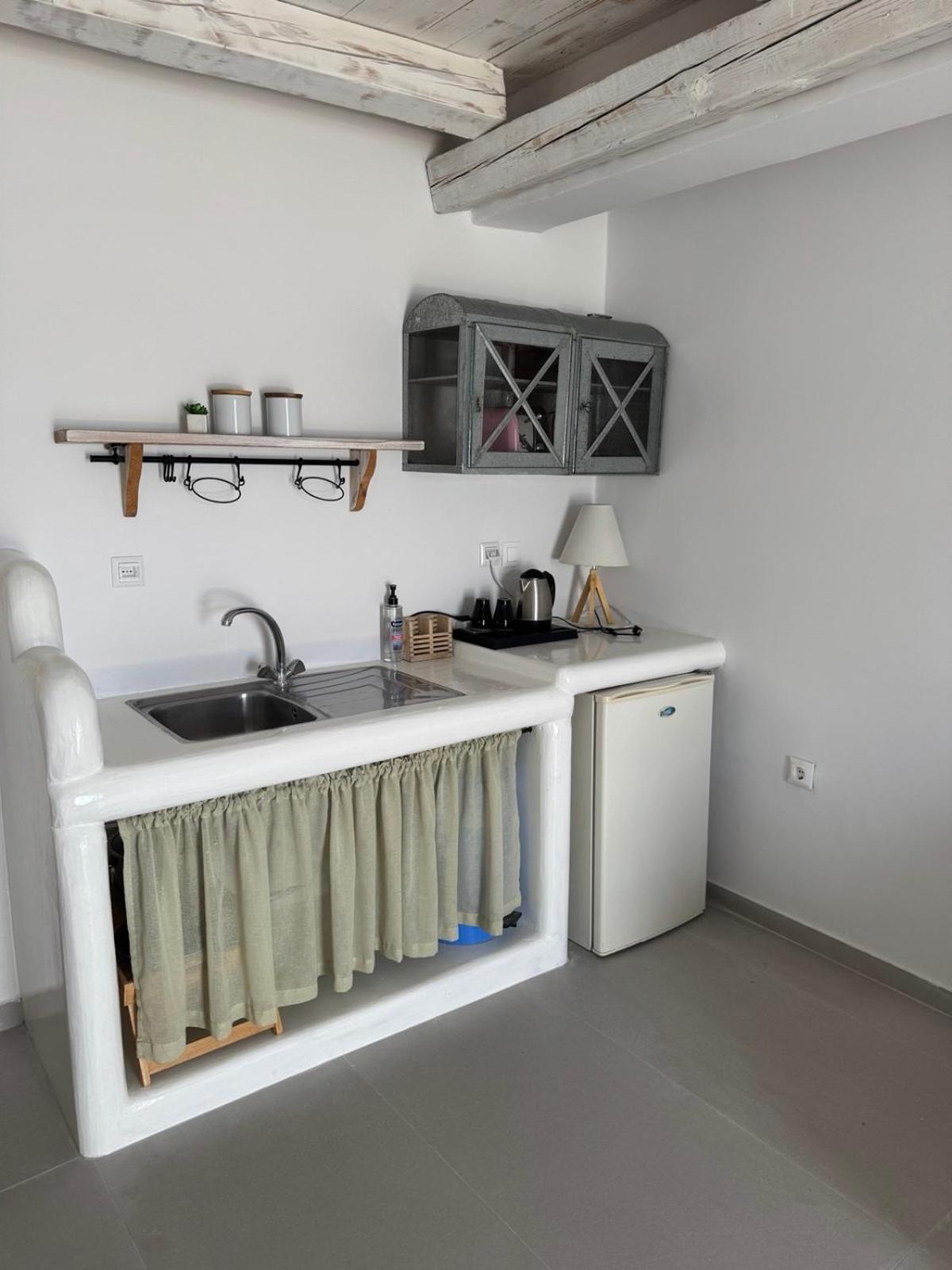 Elafonisos Elaion Hotel Екстериор снимка